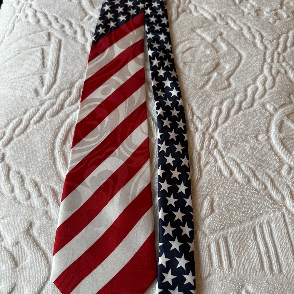 Patriotic‎ Red and Blue Striped Tie